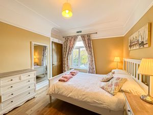 Photo 7- click for photo gallery